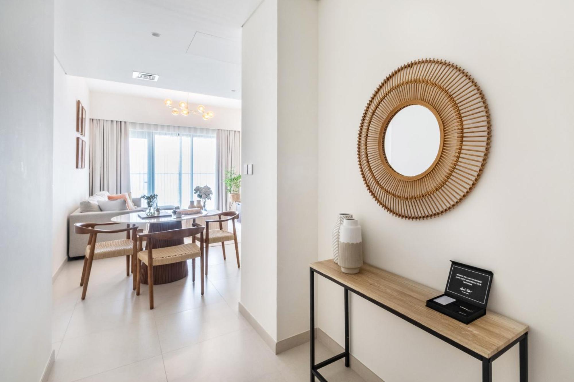 Exclusive 4 Bedroom I Burj Khalifa And Fountain Views I Free Wi-fi, Pool, Gym & Parking I By Meerak * Dubai